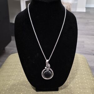 Rhinestone and Black Stone Pendant Necklace